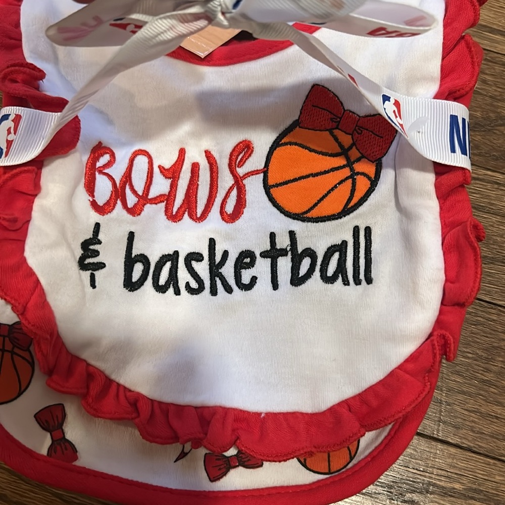Chicago BULLS Two Pack NBA bib set - 
BOWS and BASKETBALL